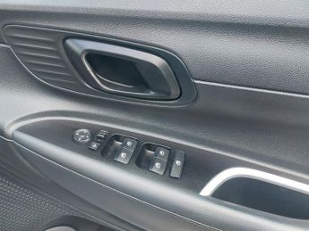 Hyundai BAYON T-GDI PREMIUM DCT