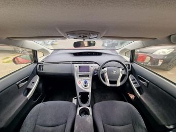 Toyota Prius 1.8 Hybrid VVT-h Active 5dr CVT