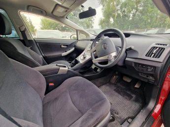 Toyota Prius 1.8 Hybrid VVT-h Active 5dr CVT