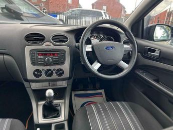 Ford Focus 1.6 Style 5dr