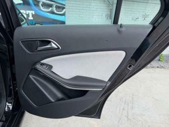 Mercedes-Benz A Class 1.6 A180 SE 7G-DCT Euro 6 (s/s) 5dr