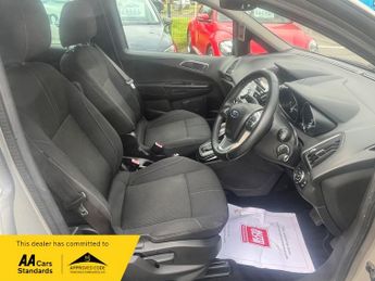 Ford B-Max TITANIUM