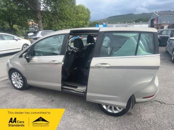 Ford B-Max TITANIUM