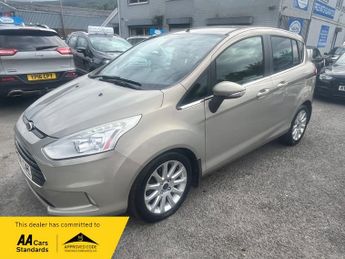 Ford B-Max TITANIUM