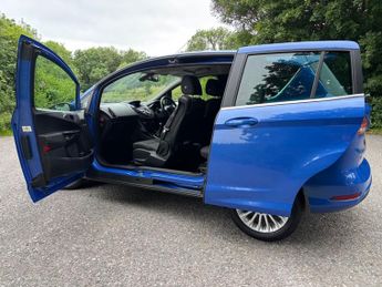 Ford B-Max TITANIUM