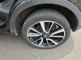 Nissan Qashqai 1.6 dCi Tekna XTRON 2WD Euro 6 (s/s) 5dr