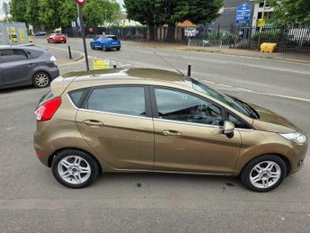 Ford Fiesta 1.6 Zetec Powershift Euro 5 5dr