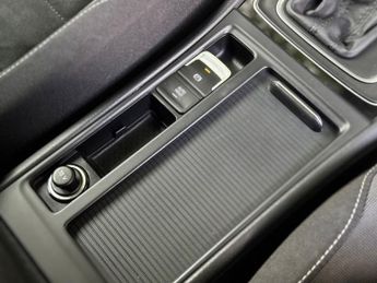 Volkswagen Golf 1.4 TSI BlueMotion Tech SE DSG Euro 5 (s/s) 5dr