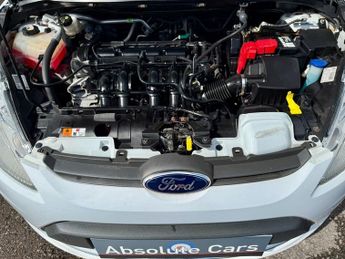 Ford Fiesta ZETEC CAMBELT+BLUETOOTH+TWO KEYS