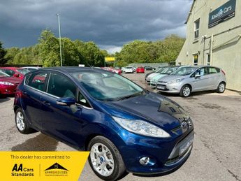Ford Fiesta ZETEC AIRCON+TWO KEYS+ISOFIX