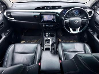 Toyota Hilux INVINCIBLE X 4WD D-4D DCB