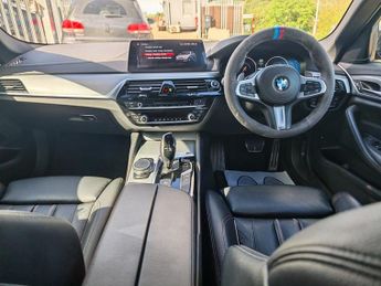 BMW 5 SERIES 530E M SPORT