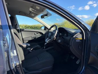 Kia Ceed 1.6 CRDi 3 Hatchback 5dr Diesel Auto Euro 5 (113 bhp)