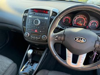 Kia Ceed 1.6 CRDi 3 Hatchback 5dr Diesel Auto Euro 5 (113 bhp)