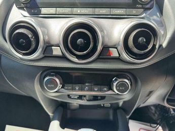 Nissan Juke 1.0 DIG-T N-Connecta DCT Auto Euro 6 (s/s) 5dr