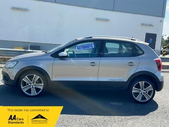 Volkswagen Polo AUTO 1.2 TSI DSG X CROSS POLO SE ( AUTOMATIC )