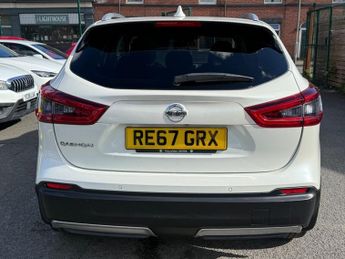 Nissan Qashqai 1.2 DIG-T N-Connecta XTRON Euro 6 5dr 113BHP