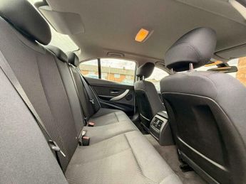 BMW 3 SERIES 2.0 318d SE Auto Euro 5 (s/s) 4dr