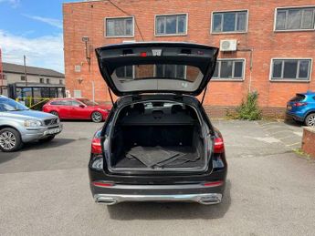 Mercedes-Benz C Class 2.1 GLC220d Sport (Premium) G-Tronic 4MATIC Euro 6 (s/s) 5dr