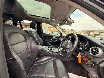 Mercedes-Benz C Class 2.1 GLC220d Sport (Premium) G-Tronic 4MATIC Euro 6 (s/s) 5dr