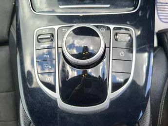 Mercedes E Class E 220 D AMG LINE
