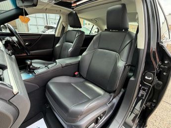 Lexus ES 300h 2.5 E-CVT Euro 6 (s/s) 4dr
