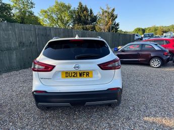 Nissan Qashqai 1.3 DiG-T 160 [157] N-Connecta 5dr DCT Glass Roof Euro 6