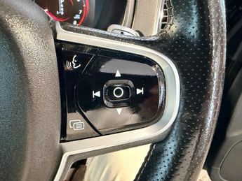 Volvo XC90 2.0 T6 R-Design Pro Auto 4WD Euro 6 (s/s)