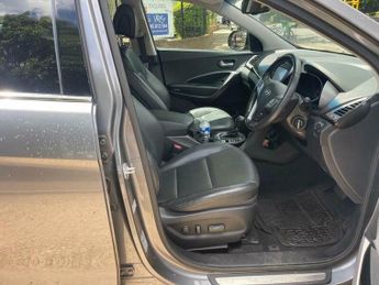Hyundai Santa Fe 2.2 CRDi Premium SUV 5dr Diesel Auto 4WD Euro 5 (7 seat) (194 bh