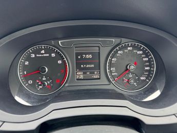 Audi Q3 2.0 TFSI SE S (211bhp) Quattro 5d S Tronic Specs