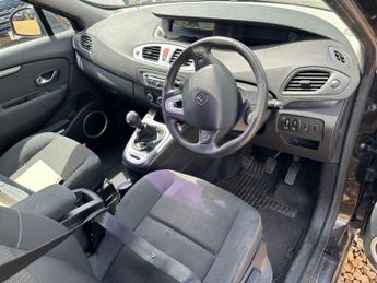 Renault Scenic 1.4 TCe Dynamique Euro 5 5dr