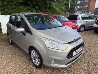 Ford B-Max TITANIUM