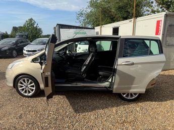 Ford B-Max TITANIUM