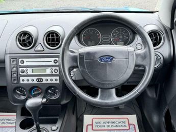 Ford Fiesta 1.6 Ghia 5dr