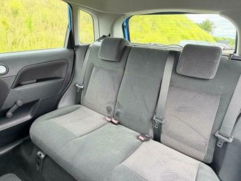 Ford Fiesta 1.6 Ghia 5dr