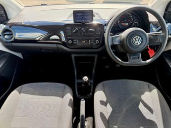 Volkswagen Up MOVE UP BLUEMOTION TECHNOLOGY £20 TAX+NAV+B/TOOTH+FSH+2 KEYS