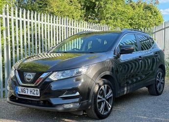 Nissan Qashqai 1.2 DIG-T N-Connecta XTRON Euro 6 (s/s) 5dr