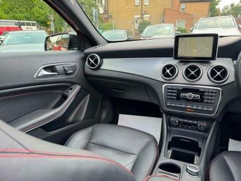Mercedes-Benz C Class 2.1 GLA220d AMG Line (Premium Plus) 7G-DCT 4MATIC Euro 6 (s/s) 5
