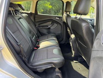Ford Kuga TITANIUM TDCI