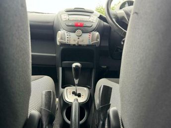 Toyota AYGO 1.0 VVT-i Move MultiMode Euro 5 5dr