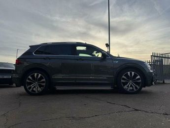 Volkswagen Tiguan 1.5 TSI EVO R-Line Tech DSG Euro 6 (s/s) 5dr
