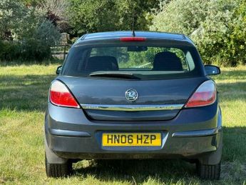 Vauxhall Astra 1.8i 16v Active 5dr