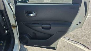Nissan  2.0 dCi n-tec Auto 4WD Euro 5 5dr
