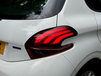 Peugeot 208 1.2 PureTech Allure EAT Euro 6 (s/s) 5dr
