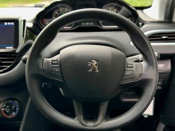 Peugeot 208 1.2 PureTech Allure EAT Euro 6 (s/s) 5dr