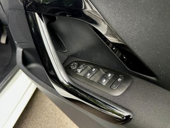 Peugeot 208 1.2 PureTech Allure EAT Euro 6 (s/s) 5dr