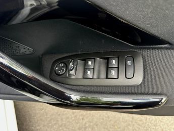 Peugeot 208 1.2 PureTech Allure EAT Euro 6 (s/s) 5dr