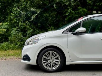 Peugeot 208 1.2 PureTech Allure EAT Euro 6 (s/s) 5dr