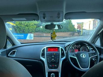 Vauxhall Astra 1.7 CDTi ecoFLEX 99g SRi Euro 5 (s/s) 5dr