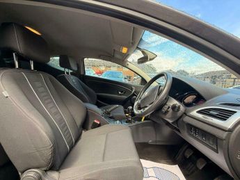 Renault Megane 1.6 16V Dynamique TomTom Euro 5 3dr